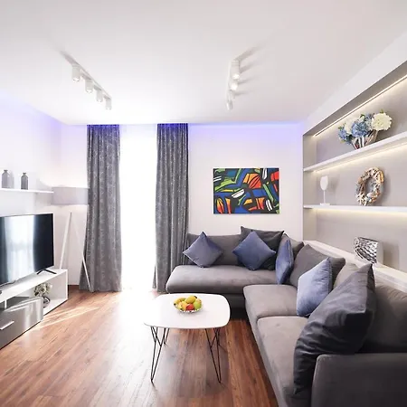 Larga Apartamento *