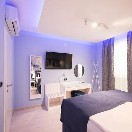 Larga Apartamento *