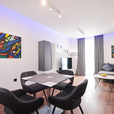 アパート Larga ザダル